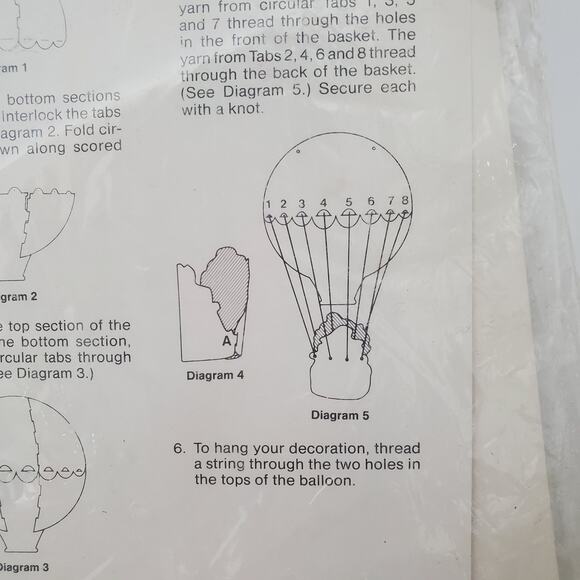 Vtg Holiday Flight Punch Out Paper Santa Hot Air Balloon Christmas Décor DIY Kit - Picture 6 of 11